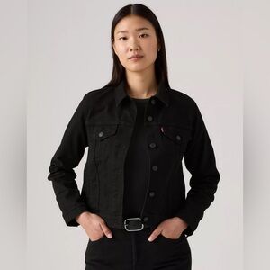 Levi’s Women’s Original Trucker Jacket